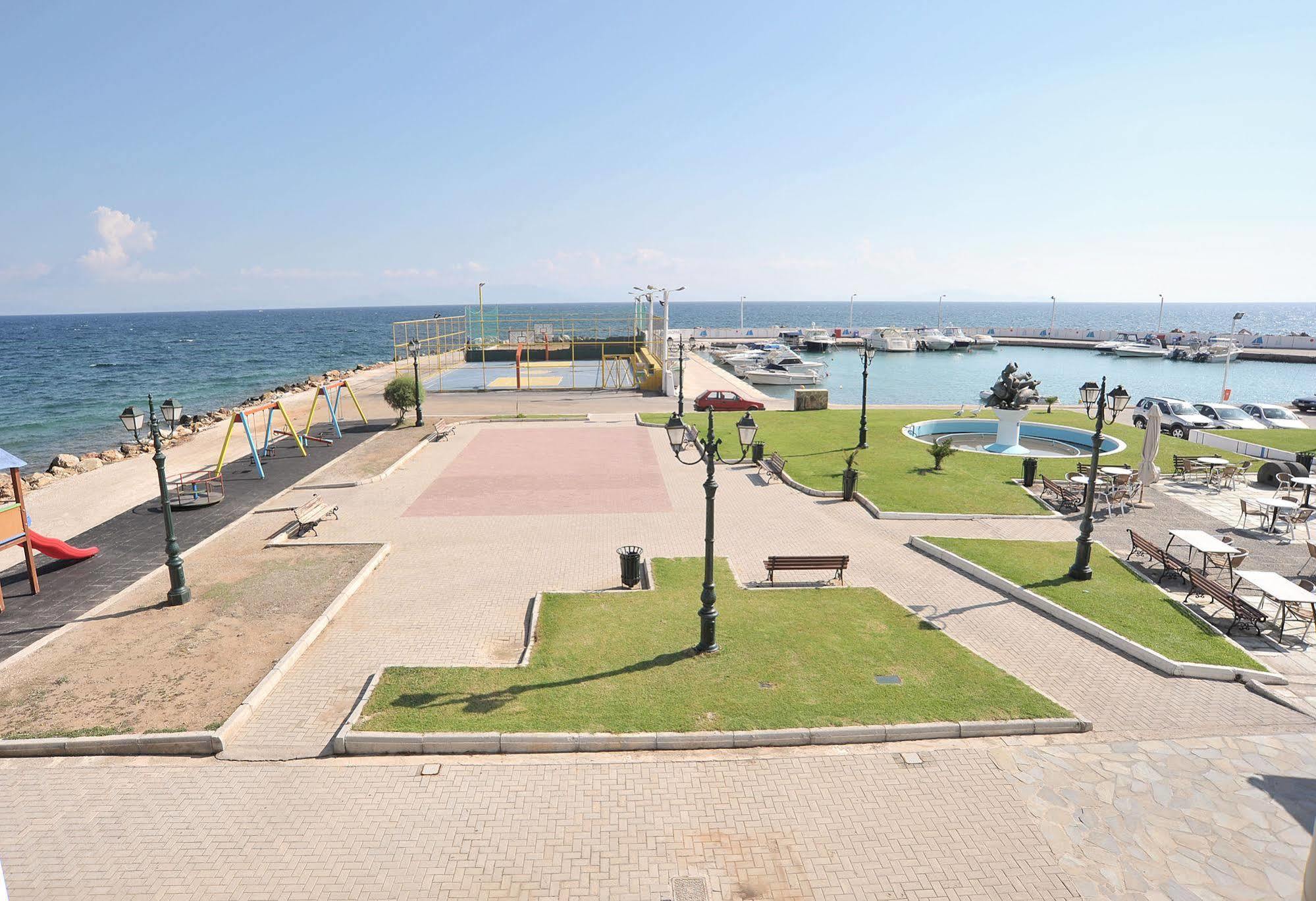 מאטי Attica Beach Hotel מראה חיצוני תמונה
