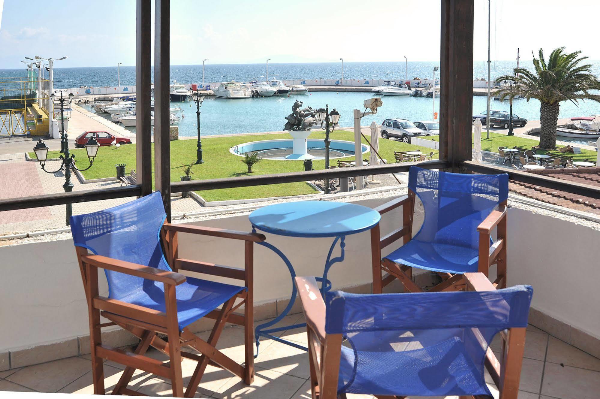 מאטי Attica Beach Hotel מראה חיצוני תמונה