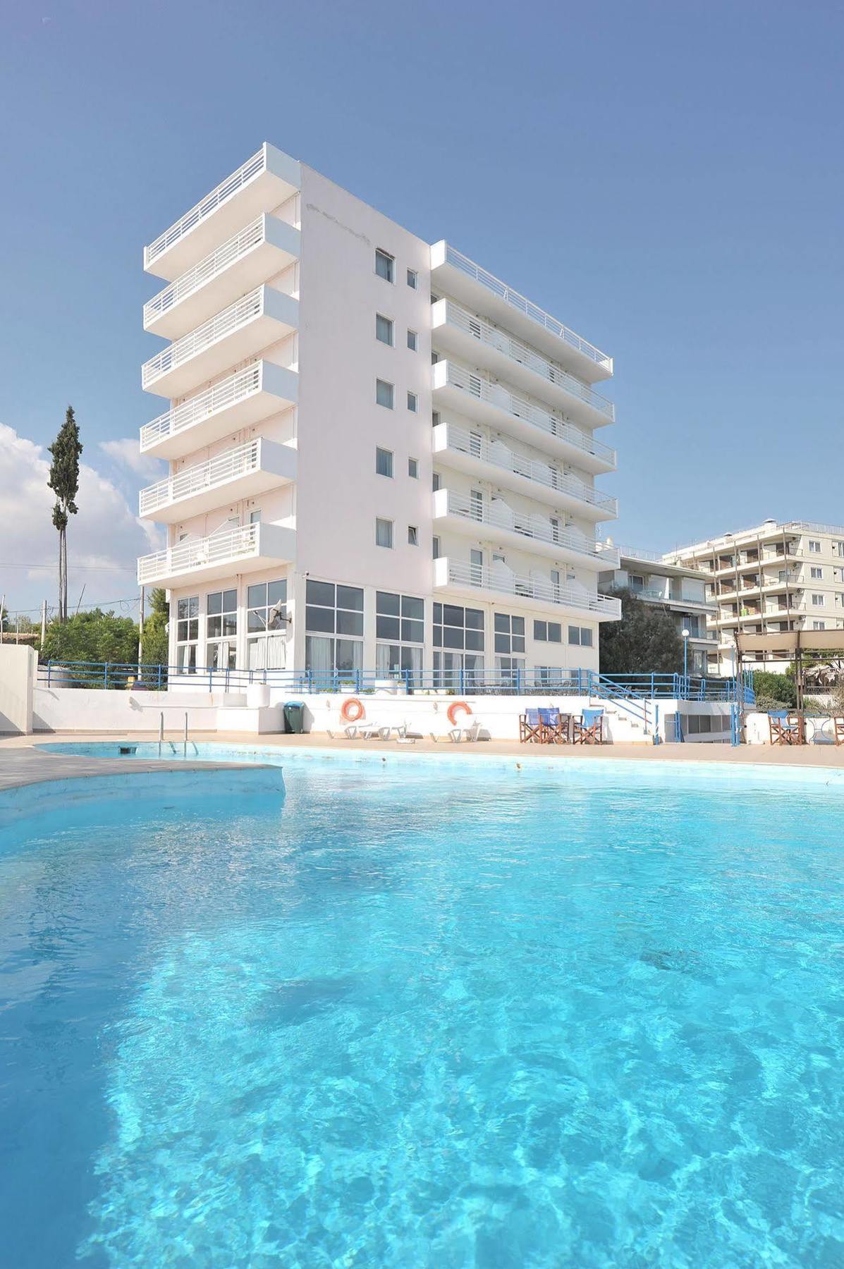 מאטי Attica Beach Hotel מראה חיצוני תמונה